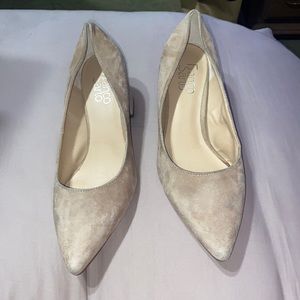 Franco Sarto woman’s suede pointed toe heels